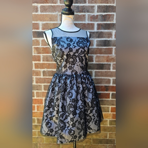 Amy Byer Black and Cream Fit and Flare Mini Dress - Picture 7 of 7